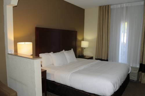 Imagen de la habitación del Hotel Quality Suites, Morristown area. Foto 6