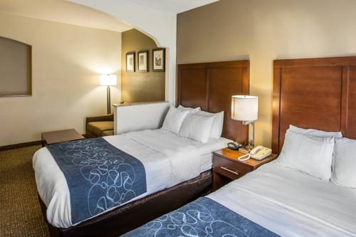 Imagen de la habitación del Hotel Quality Suites, Morristown area. Foto 8