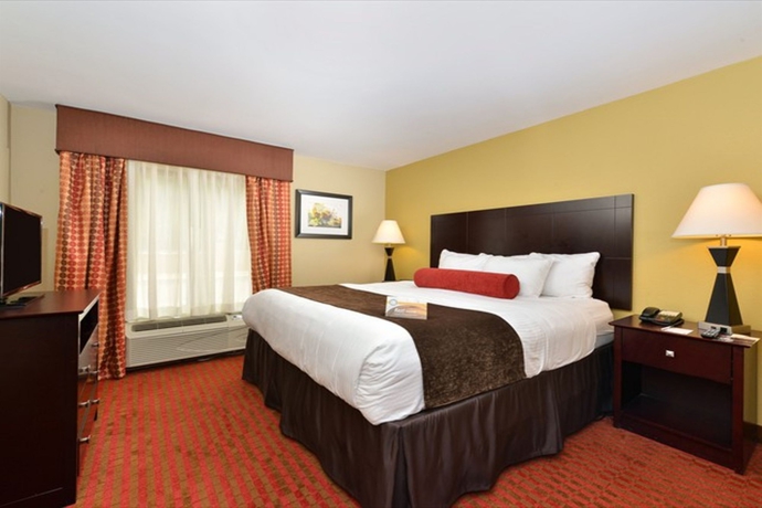 Imagen de la habitación del Hotel Quality Suites Nashville Airport. Foto 2