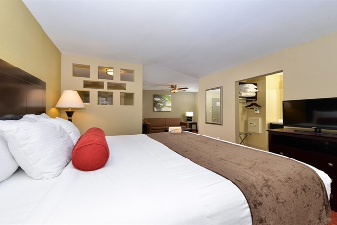 Imagen de la habitación del Hotel Quality Suites Nashville Airport. Foto 3