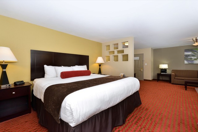 Imagen de la habitación del Hotel Quality Suites Nashville Airport. Foto 4