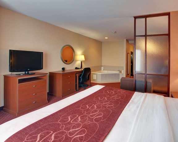 Imagen de la habitación del Hotel Quality Suites Near Cedar Creek Lake. Foto 10