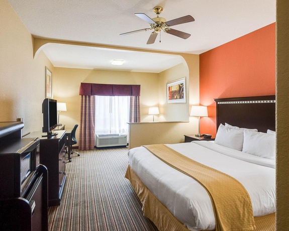 Imagen de la habitación del Hotel Quality Suites North. Foto 4