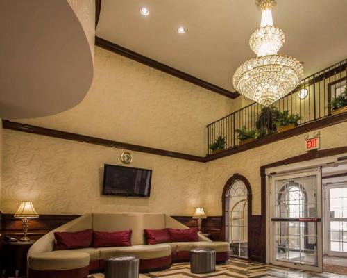 Imagen general del Hotel Quality Suites Nyc Gateway. Foto 1