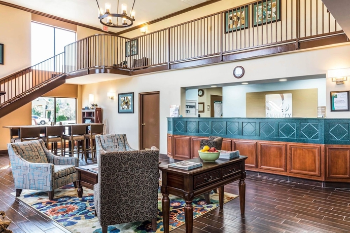 Imagen de los interiores del Hotel Quality Suites Paducah. Foto 17