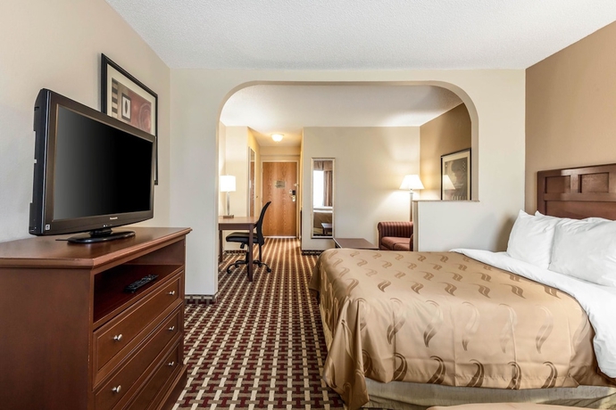 Imagen de la habitación del Hotel Quality Suites Paducah. Foto 8