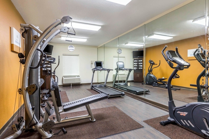 Imagen de los interiores del Hotel Quality Suites Paducah. Foto 18