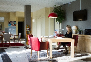 Imagen general del Hotel Quality Suites Pontoise Les Impressionnistes. Foto 4