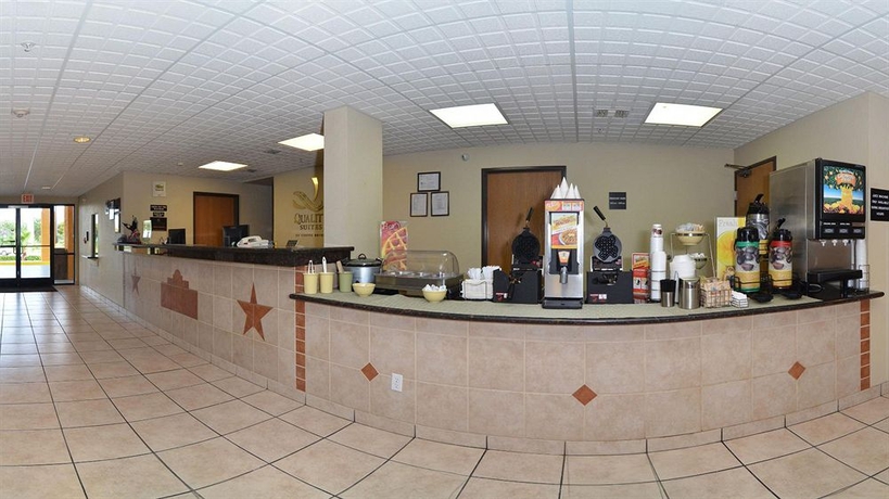 Imagen de los interiores del Hotel Quality Suites San Antonio. Foto 12