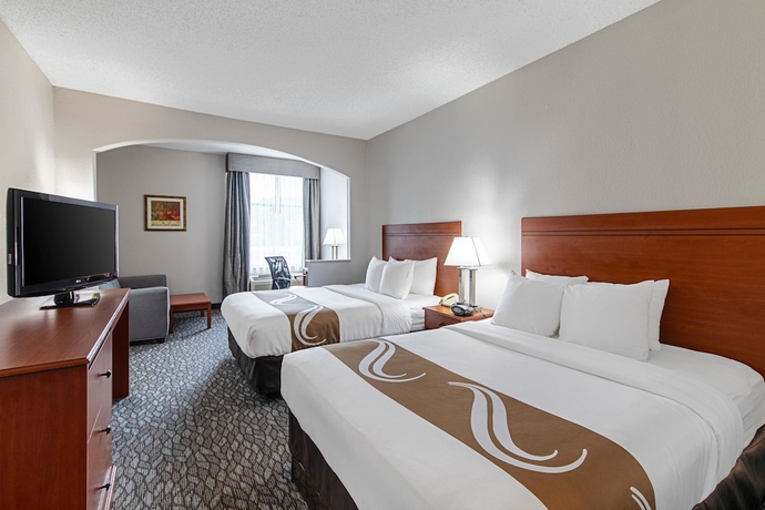 Imagen de la habitación del Hotel Quality Suites South. Foto 5