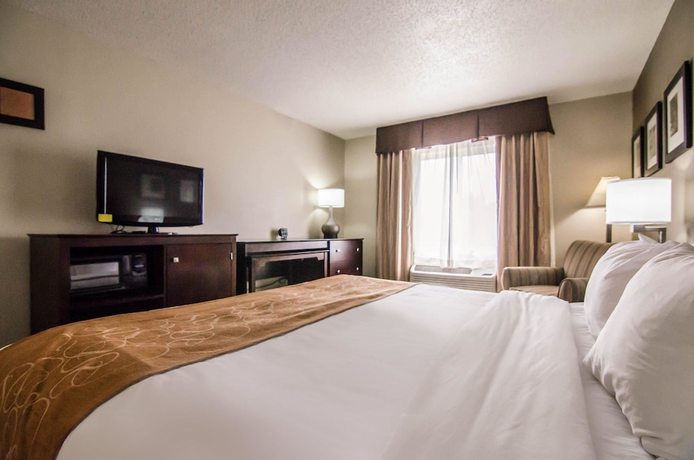 Imagen de la habitación del Hotel Quality Suites St. Joseph. Foto 15