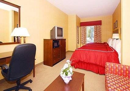 Imagen de la habitación del Hotel Quality Suites Stratford. Foto 4
