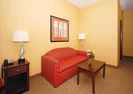 Imagen de la habitación del Hotel Quality Suites Stratford. Foto 5