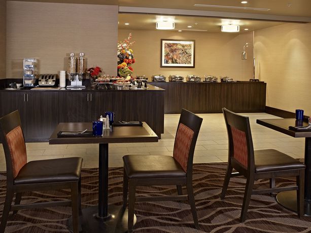 Imagen de la habitación del Hotel Quality and Conference Centre, Fort McMurray. Foto 5