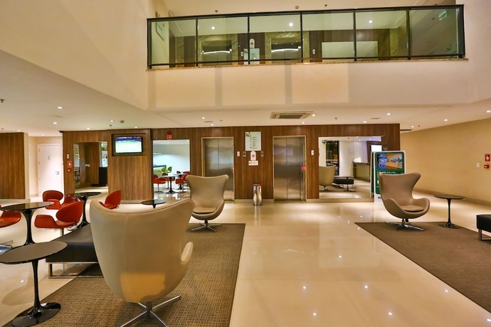Imagen de los interiores del Hotel Quality and Suites Brasilia. Foto 17