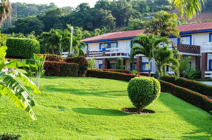 Imagen de los exteriores del Hotel Qualton Club Ixtapa - All Inclusive. Foto 6