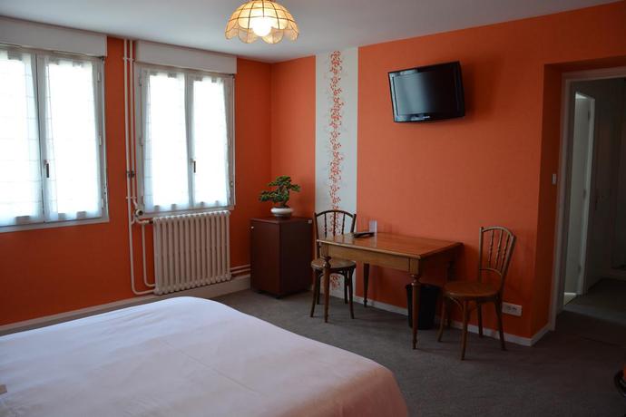 Imagen de la habitación del Hotel Qualys Terminus. Foto 3