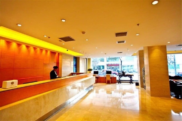 Imagen de los interiores del Hotel Quan Ji. Foto 13