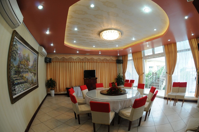 Imagen del bar/restaurante del Hotel Quang Ba Trade Union. Foto 5