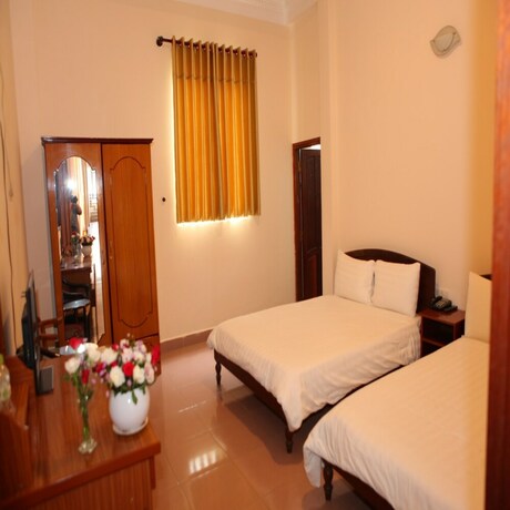 Imagen de la habitación del Hotel Quang Chien. Foto 28