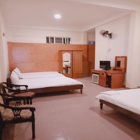 Imagen de la habitación del Hotel Quang Chien. Foto 32