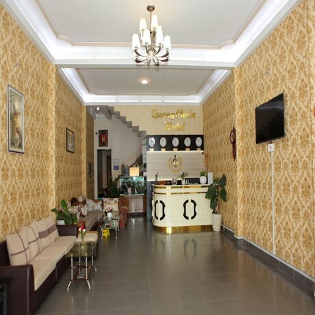 Imagen de los interiores del Hotel Quang Chien. Foto 33