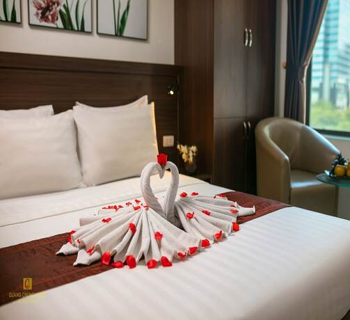 Imagen de la habitación del Hotel Quang Chung. Foto 18