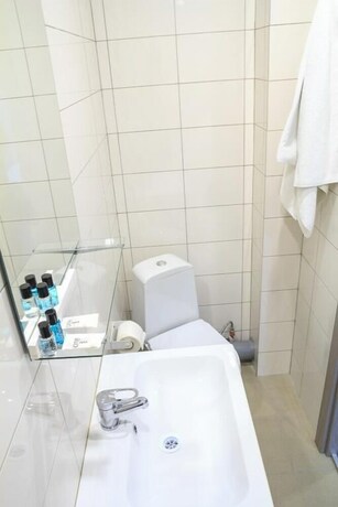 Imagen de la habitación del Hotel Quantroom. Foto 20