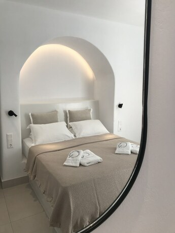 Imagen de la habitación del Hotel Quartano Luxury Cycladic Residence. Foto 12