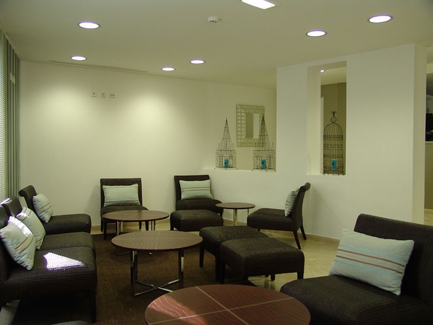 Imagen de los interiores del Hotel Quarteira Sol. Foto 7