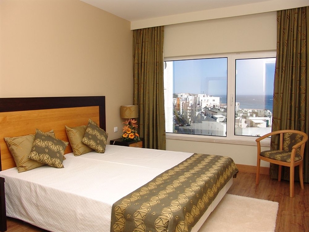 Imagen de la habitación del Hotel Quarteira Sol. Foto 4