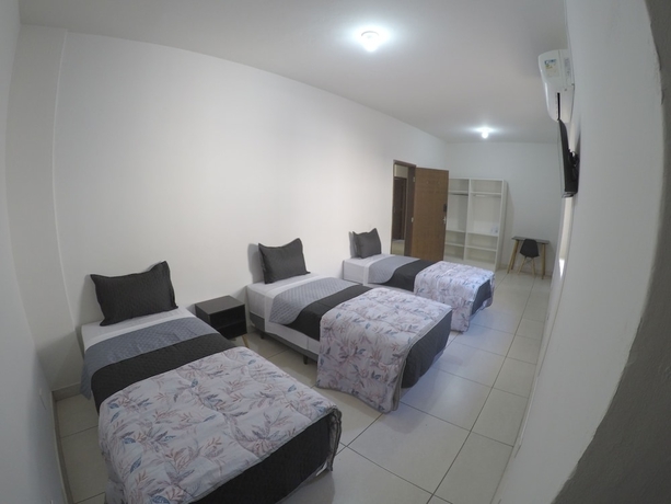 Imagen de la habitación del Hotel Quartos Delfim Moreira. Foto 1
