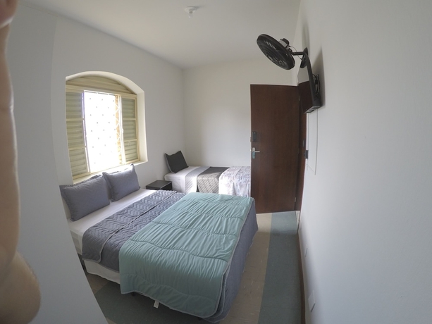 Imagen de la habitación del Hotel Quartos Delfim Moreira. Foto 2