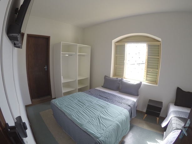 Imagen de la habitación del Hotel Quartos Delfim Moreira. Foto 6