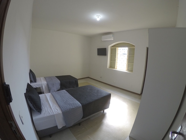 Imagen de la habitación del Hotel Quartos Delfim Moreira. Foto 14