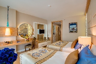 Imagen de la habitación del Hotel Quattro Beach Spa and Resort. Foto 6