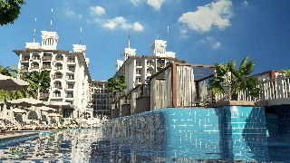 Imagen de la habitación del Hotel Quattro Beach Spa and Resort. Foto 7