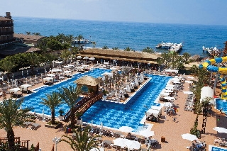 Imagen de los exteriores del Hotel Quattro Beach Spa and Resort. Foto 11