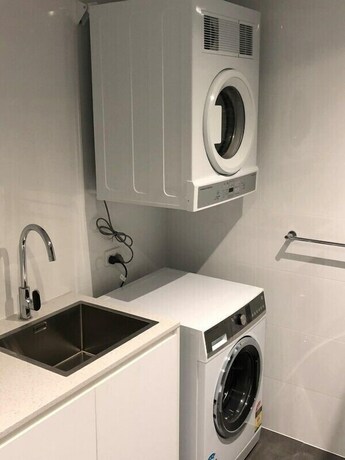 Imagen general del Hotel Quattro On Young. Foto 2