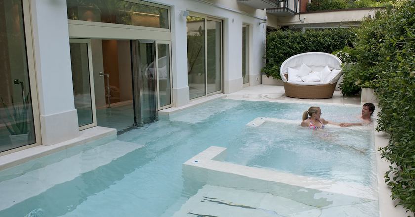 Imagen de la piscina del Hotel Quattro Stagioni Hotel and Spa. Foto 17