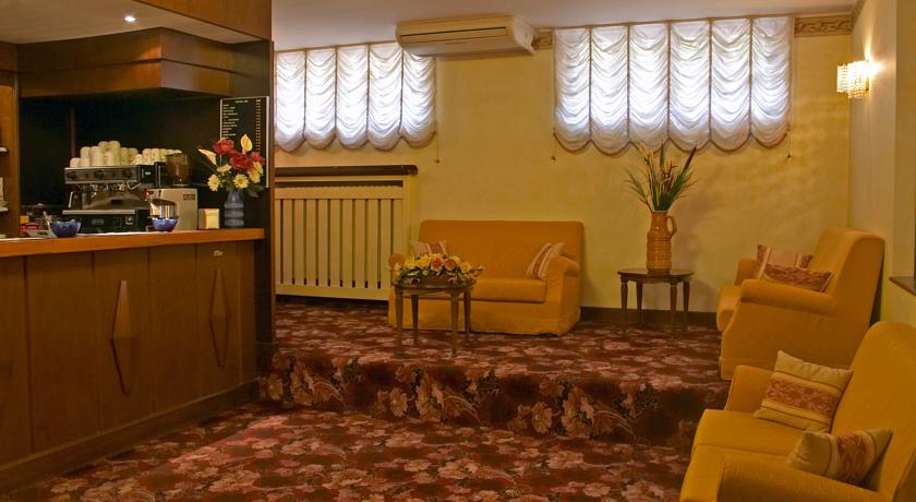 Imagen general del Hotel Quattro Strade. Foto 6