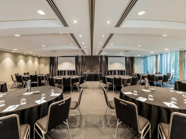 Imagen de los interiores del Hotel Quay West Suites Melbourne. Foto 14