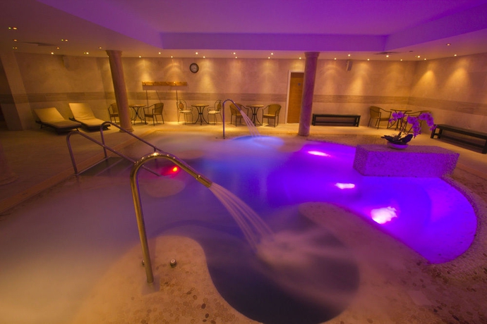 Imagen de la piscina del Hotel Quay and Spa. Foto 16