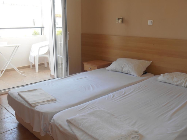 Imagen general del Hotel Quayside Village. Foto 9