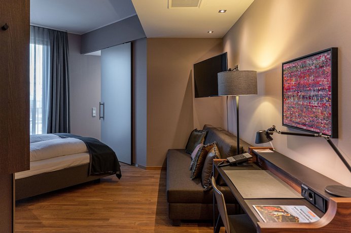 Imagen de la habitación del Hotel Qube Bahnstadt. Foto 16