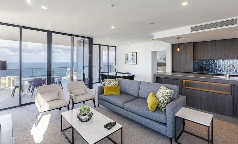 Imagen de la habitación del Hotel Qube Broadbeach. Foto 16