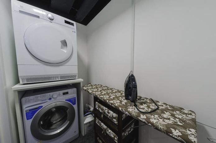 Imagen de los interiores del Hotel Qube Capsules. Foto 13