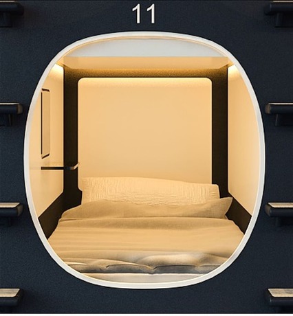 Imagen de la habitación del Hotel Qube Capsules. Foto 7