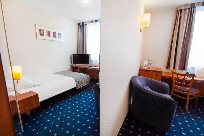 Imagen de la habitación del Hotel Qubus Głog&oacute;w. Foto 3