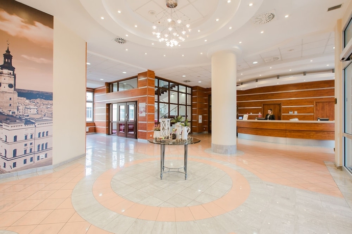 Imagen de los interiores del Hotel Qubus Głog&oacute;w. Foto 18